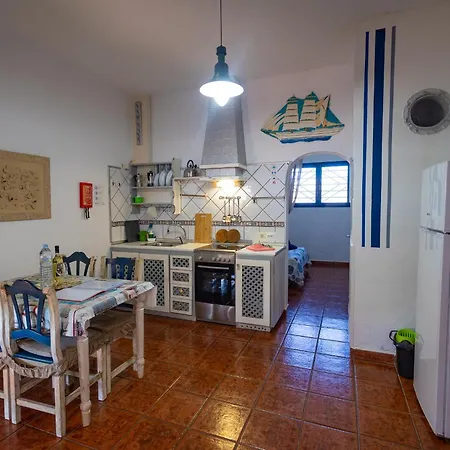 Ventanas De Lanzarote פלאיה קמדה